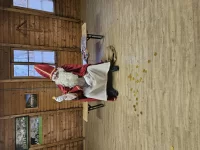 Der Nikolaus schenkte jedem Kind zwei Schokoladenmünzen,